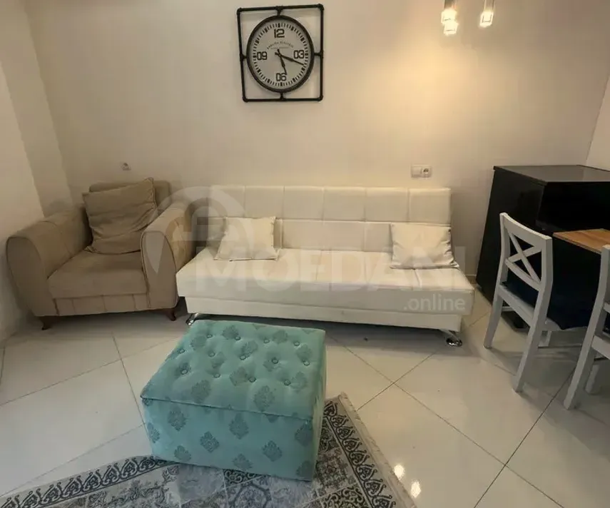 ქირავდება 2 ოთახიანი ბინა 45მ² 6/15 სართ თბილისი - photo 1