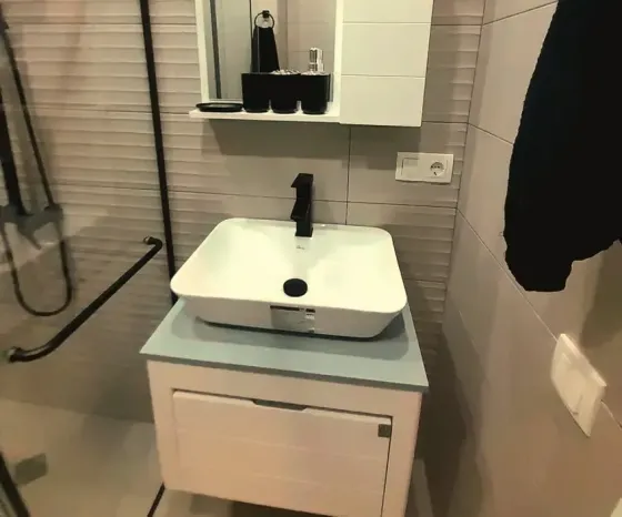 ქირავდება 2 ოთახიანი ბინა 50მ² 2/23 სართ თბილისი