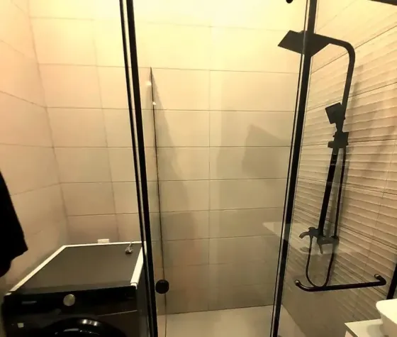 ქირავდება 2 ოთახიანი ბინა 50მ² 2/23 სართ თბილისი