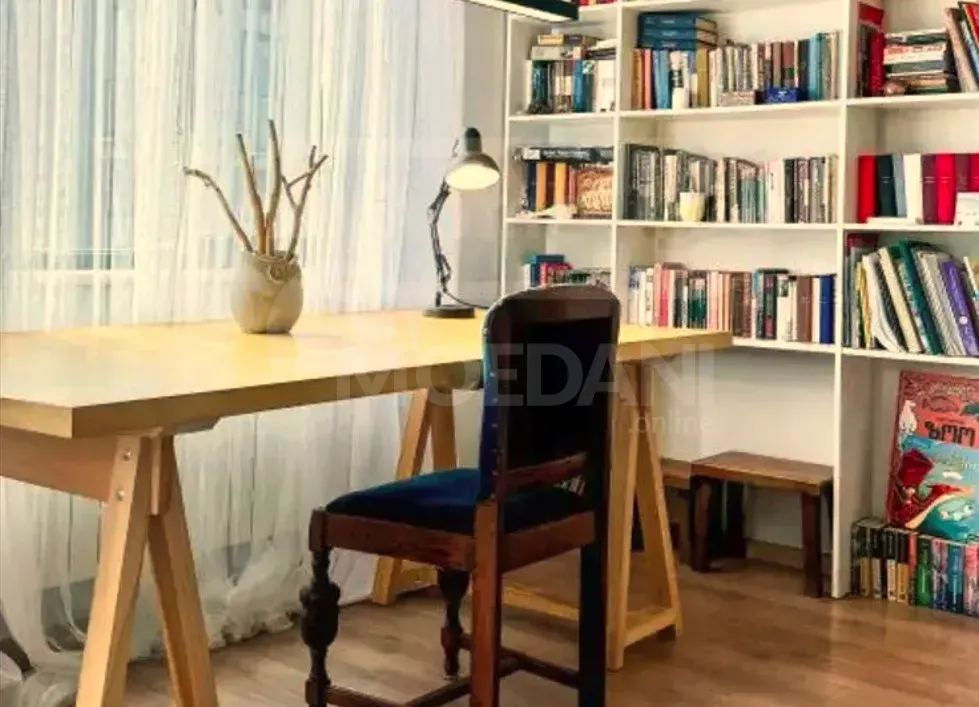 Apartments For Rent three-room 90м² 4/7 floor Tbilisi - photo 1