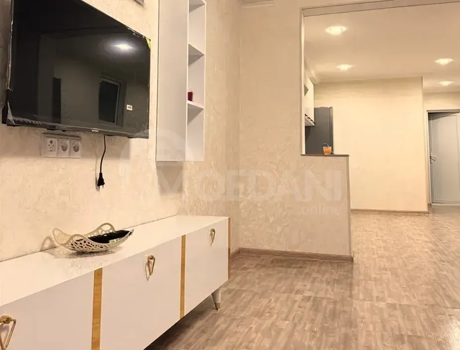 Apartments For Rent three-room 80м² 2/5 floor Tbilisi - photo 2