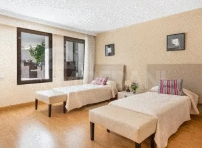 ქირავდება 6 ოთახიანი ბინა 310მ² 5/11 სართ თბილისი - photo 1