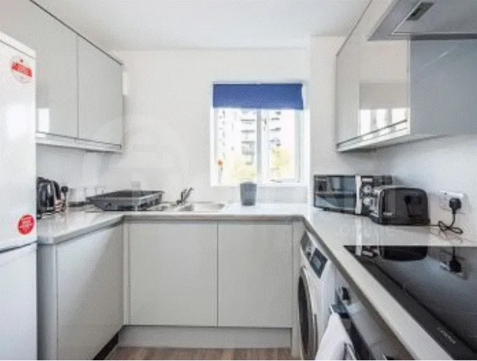 ქირავდება 4 ოთახიანი ბინა 138მ² 5/14 სართ თბილისი - photo 6