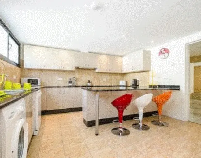 Сдам 6-комн. квартиру 340м² 4/11 эт. Тбилиси - изображение 2