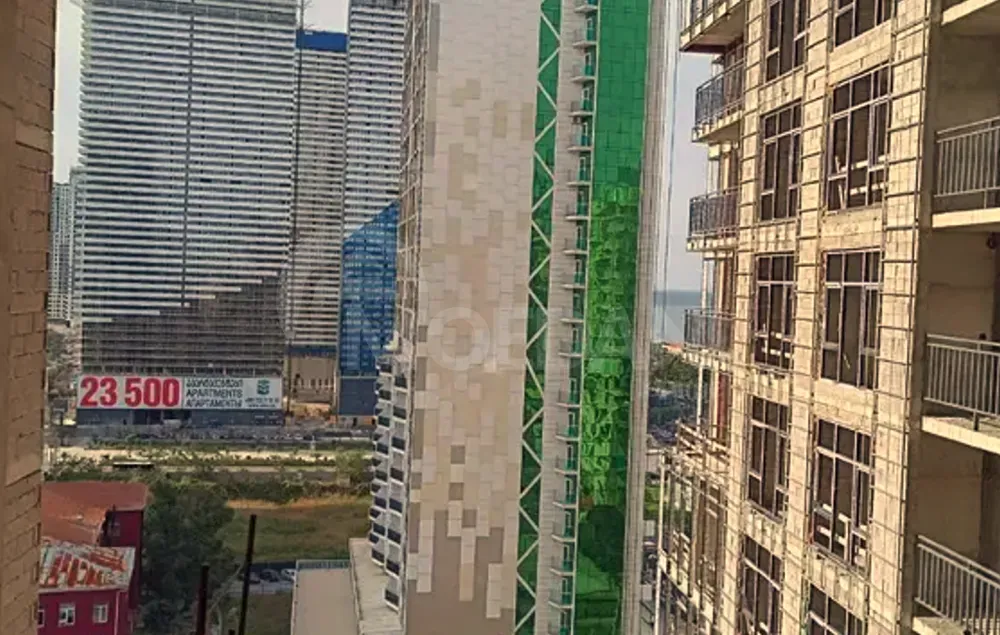 Продам 1-комн. квартиру 40м² 16/35 эт. Батуми - изображение 1