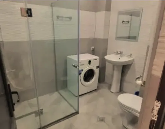 ქირავდება 3 ოთახიანი ბინა 80მ² 3/5 სართ თბილისი