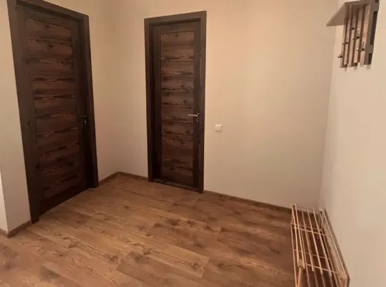 ქირავდება 2 ოთახიანი ბინა 50მ² 5/15 სართ თბილისი