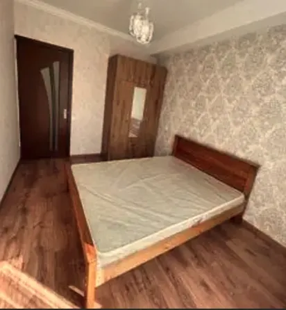 ქირავდება 2 ოთახიანი ბინა 45მ² 7/12 სართ თბილისი