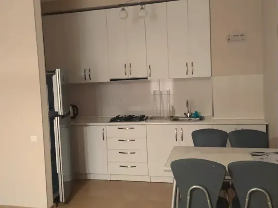 ქირავდება 3 ოთახიანი ბინა 75მ² 3/14 სართ თბილისი