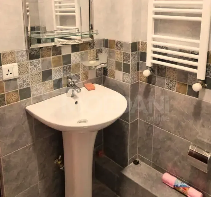 ქირავდება 2 ოთახიანი ბინა 50მ² 3/8 სართ თბილისი - photo 4