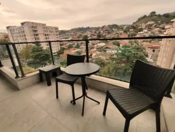 ქირავდება 2 ოთახიანი ბინა 65მ² 8/12 სართ თბილისი