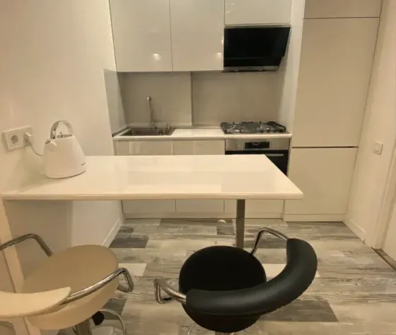 ქირავდება 3 ოთახიანი ბინა 70მ² 17/18 სართ თბილისი