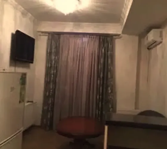 ქირავდება 2 ოთახიანი ბინა 50მ² 2/8 სართ თბილისი