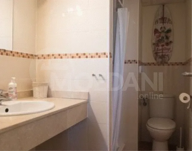 ქირავდება 2 ოთახიანი ბინა 75მ² 2/5 სართ თბილისი - photo 3