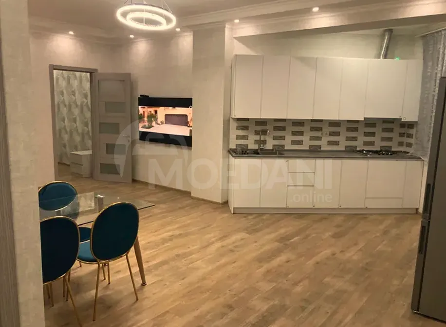 ქირავდება 2 ოთახიანი ბინა 65მ² 5/12 სართ თბილისი - photo 6