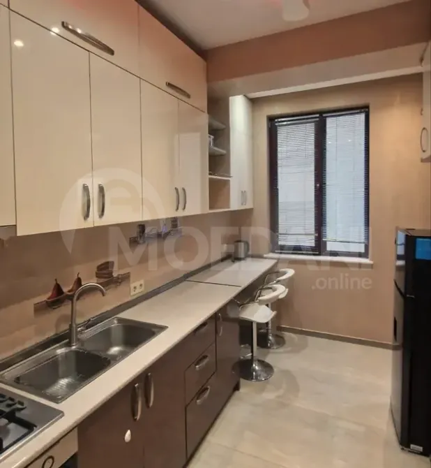 ქირავდება 2 ოთახიანი ბინა 60მ² 3/9 სართ თბილისი - photo 2