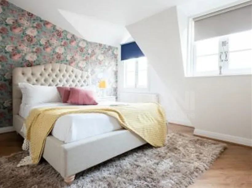 Сдам 6-комн. квартиру 375м² 4/11 эт. Тбилиси - изображение 1