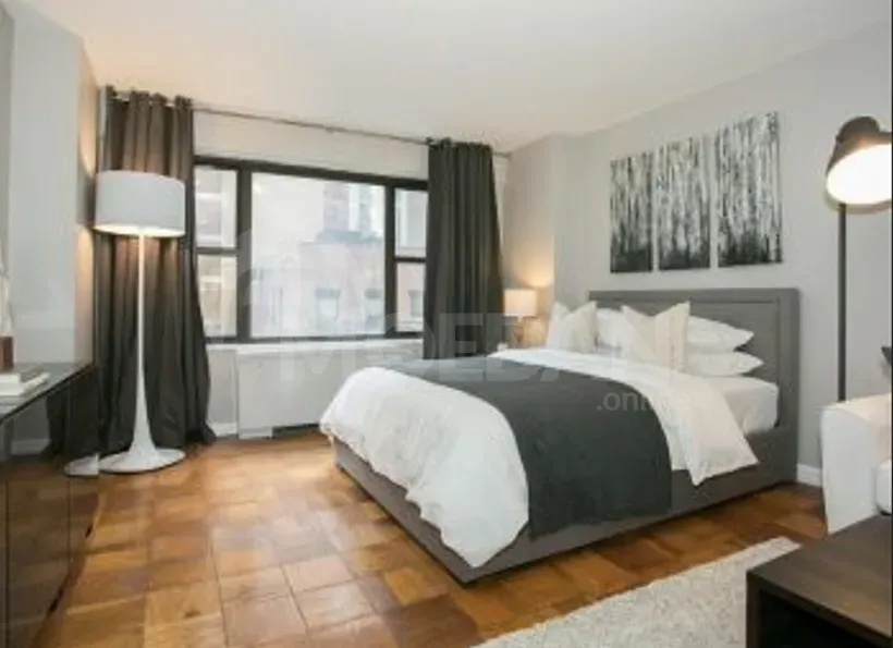 Apartments For Rent three-room 120м² 6/14 floor Tbilisi - photo 1