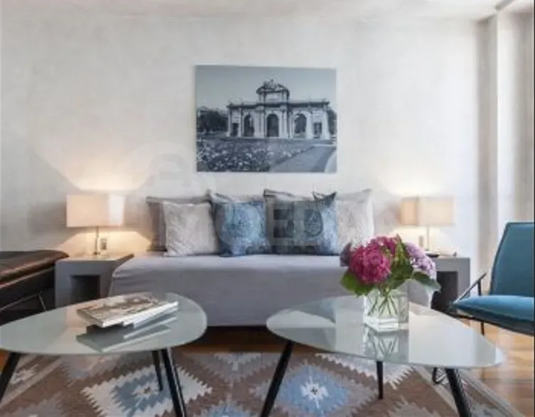 Сдам 5-комн. квартиру 220м² 5/6 эт. Тбилиси - изображение 1