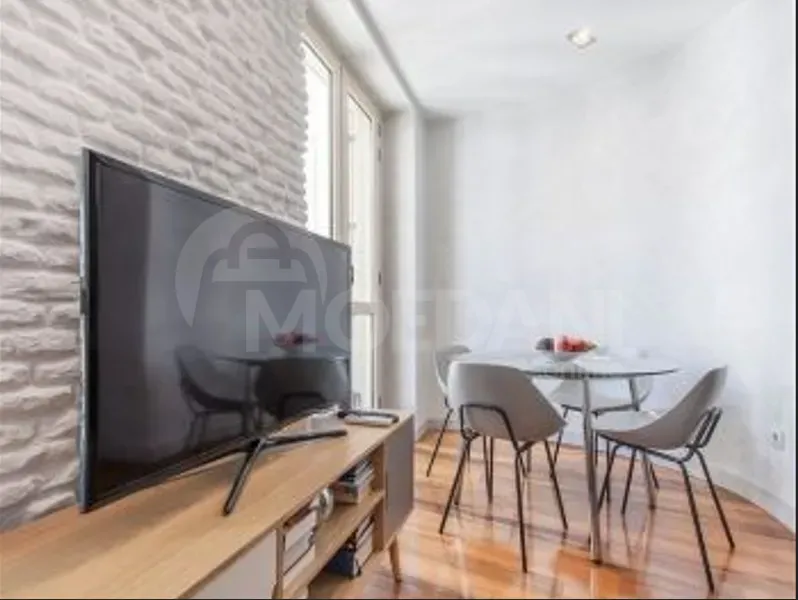 Сдам 5-комн. квартиру 220м² 5/6 эт. Тбилиси - изображение 5