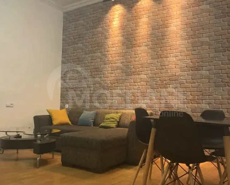 ქირავდება 2 ოთახიანი ბინა 58მ² 2/3 სართ თბილისი - photo 1