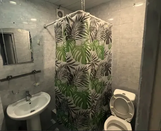 ქირავდება 3 ოთახიანი ბინა 98მ² 1/5 სართ თბილისი