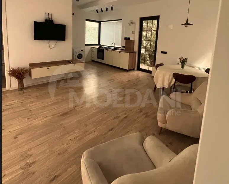 ქირავდება 2 ოთახიანი ბინა 60მ² 1/1 სართ თბილისი - photo 5