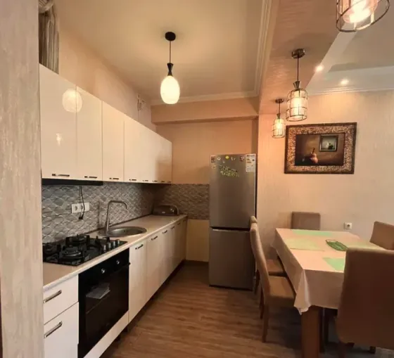 ქირავდება 2 ოთახიანი ბინა 65მ² 12/12 სართ თბილისი