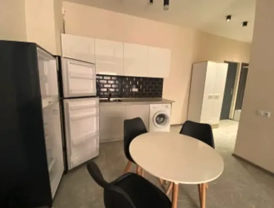 ქირავდება 3 ოთახიანი ბინა 62მ² 5/18 სართ თბილისი