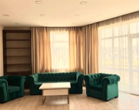 ქირავდება 3 ოთახიანი ბინა 125მ² 5/9 სართ თბილისი