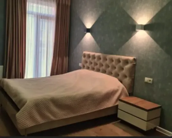 ქირავდება 3 ოთახიანი ბინა 112მ² 2/8 სართ თბილისი