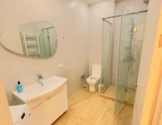 ქირავდება 2 ოთახიანი ბინა 50მ² 12/18 სართ თბილისი