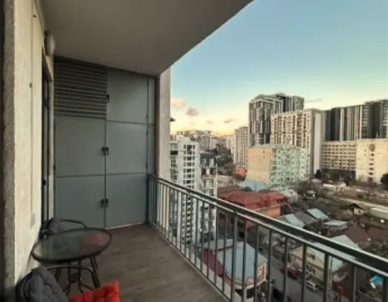 ქირავდება 3 ოთახიანი ბინა 90მ² 11/15 სართ თბილისი