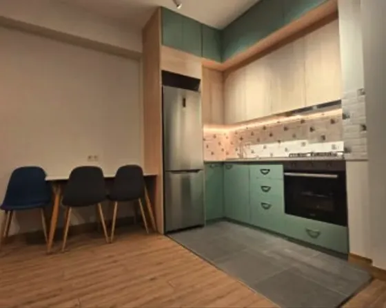 ქირავდება 2 ოთახიანი ბინა 50მ² 4/12 სართ თბილისი