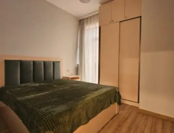 ქირავდება 2 ოთახიანი ბინა 50მ² 4/12 სართ თბილისი