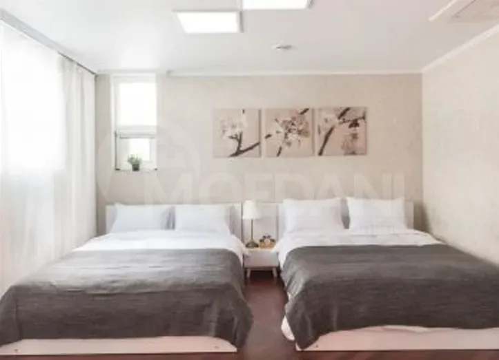 Сдам 5-комн. квартиру 140м² 3/9 эт. Тбилиси - изображение 1