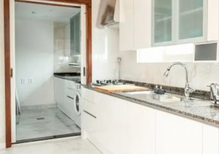 Сдам 5-комн. квартиру 140м² 3/9 эт. Тбилиси - изображение 3