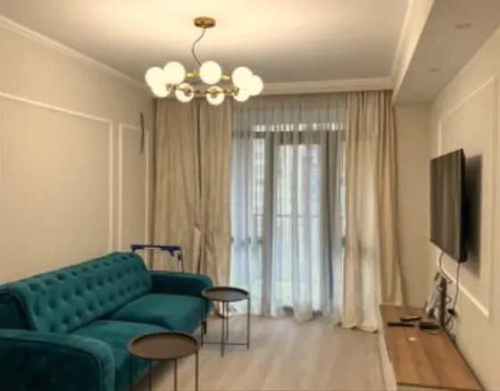 ქირავდება 3 ოთახიანი ბინა 80მ² 9/17 სართ თბილისი