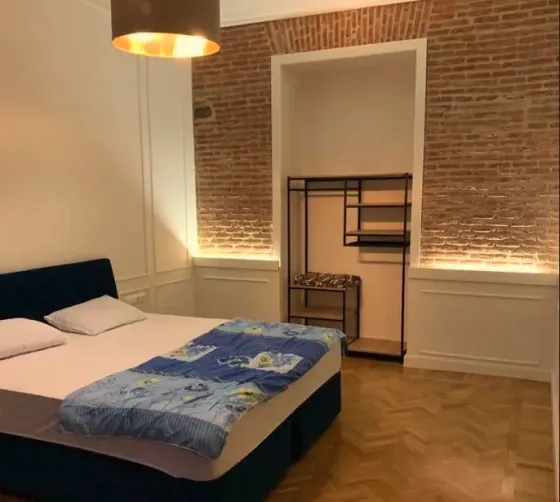 ქირავდება 2 ოთახიანი ბინა 65მ² 2/2 სართ თბილისი