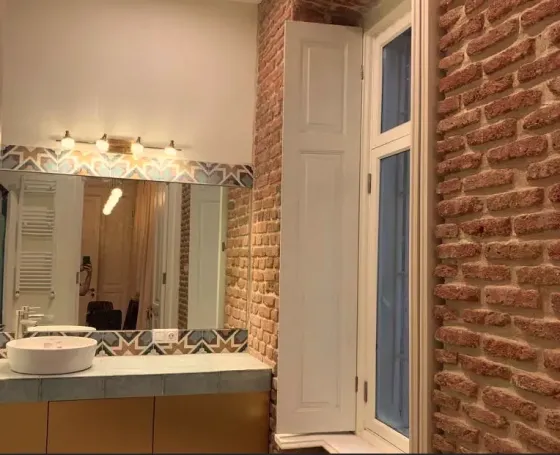 ქირავდება 2 ოთახიანი ბინა 65მ² 2/2 სართ თბილისი