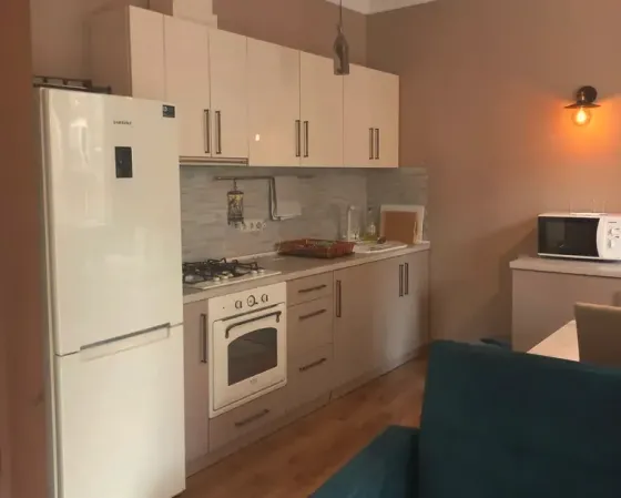 ქირავდება 3 ოთახიანი ბინა 61მ² 6/8 სართ თბილისი