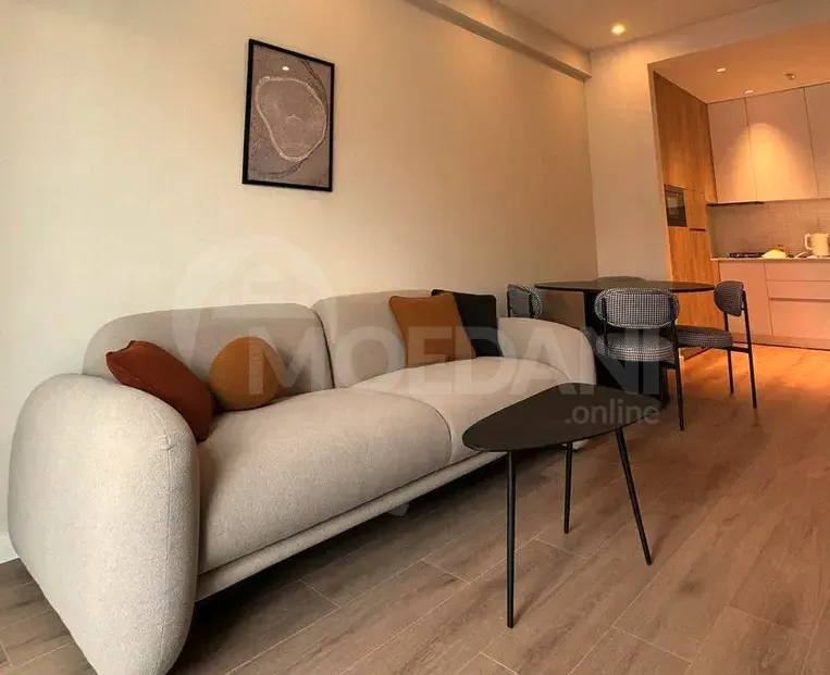 ქირავდება 2 ოთახიანი ბინა 60მ² 3/5 სართ თბილისი - photo 1