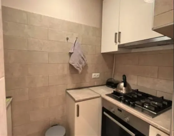 ქირავდება 3 ოთახიანი ბინა 93მ² 3/5 სართ თბილისი