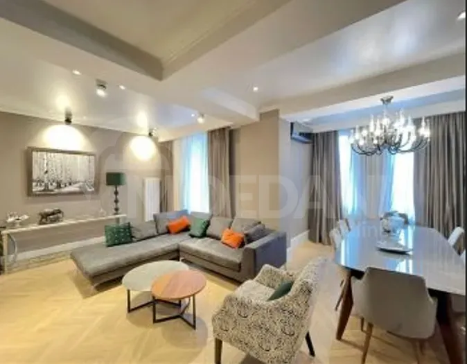 Сдам 5-комн. квартиру 160м² 3/8 эт. Тбилиси - изображение 1