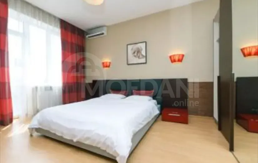 ქირავდება 4 ოთახიანი ბინა 135მ² 3/4 სართ თბილისი - photo 1