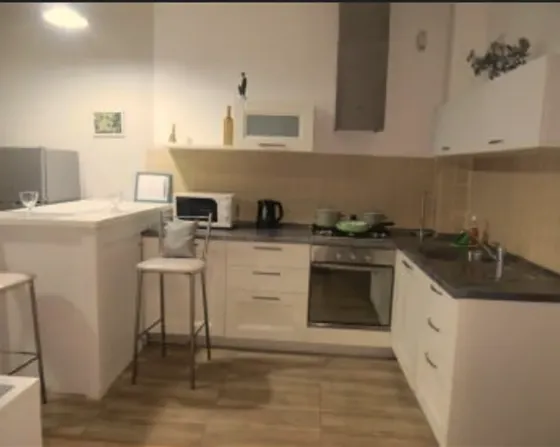 ქირავდება 3 ოთახიანი ბინა 70მ² 7/9 სართ თბილისი