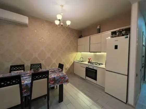 ქირავდება 2 ოთახიანი ბინა 70მ² 3/8 სართ თბილისი