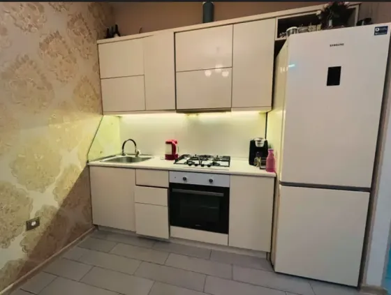 ქირავდება 2 ოთახიანი ბინა 70მ² 3/8 სართ თბილისი