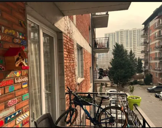 ქირავდება 2 ოთახიანი ბინა 70მ² 3/8 სართ თბილისი