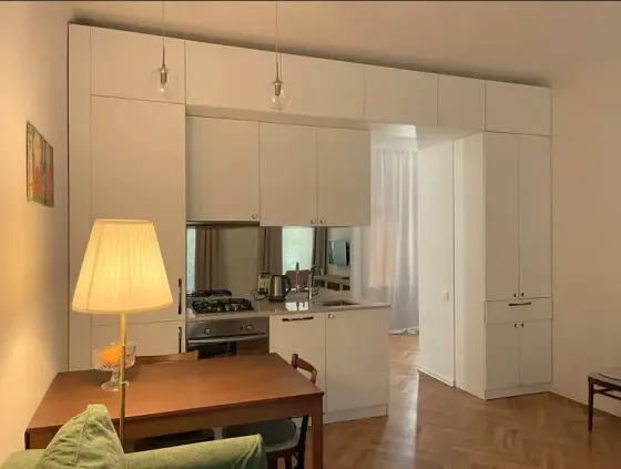 ქირავდება 2 ოთახიანი ბინა 50მ² 2/2 სართ თბილისი